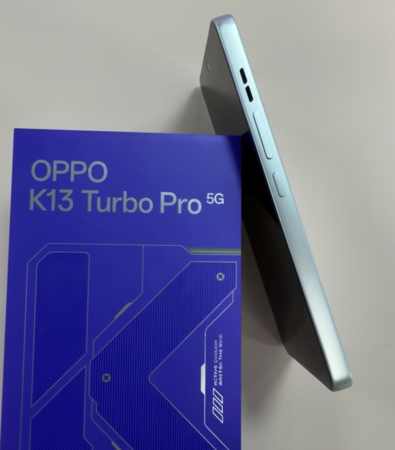 Oppo K13 Turbo Pro 5G 6.8" Qualcomm Snapdragon 8s Gen 4 Google unlocked Storage Capacity 16+512GB colors Random color - Image 3