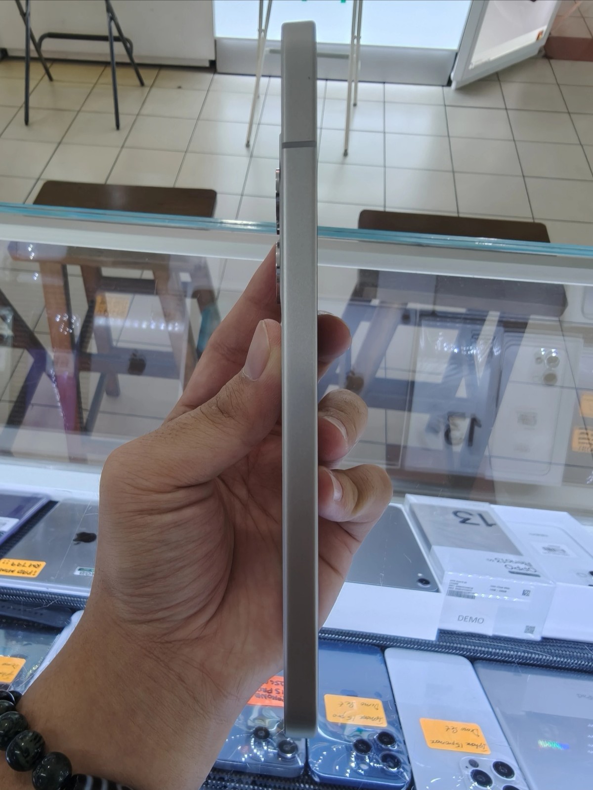 Oppo Reno13 5G 6.59" 50MP Android 15 Google Dimensity 8350 5600mAh unlocked Storage Capacity 16+1TB Colour Random color - Image 4