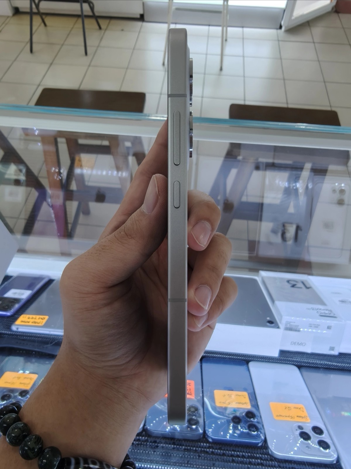 Oppo Reno13 5G 6.59" 50MP Android 15 Google Dimensity 8350 5600mAh unlocked Storage Capacity 16+1TB Colour Random color - Image 5