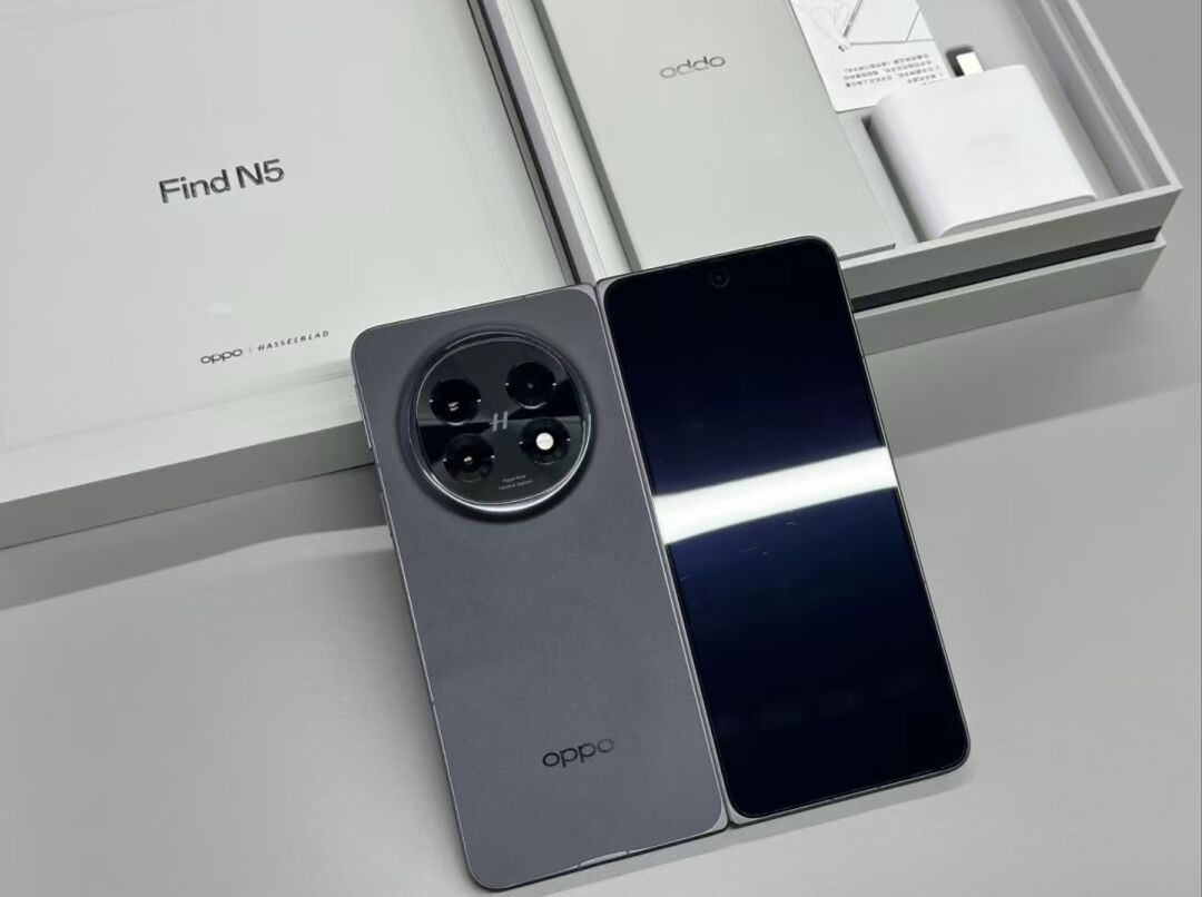 Oppo Find N5 5G 8.12" Android Qualcomm Snapdragon 8 Elite Double folding 1TB storage 512GB 16GB RAM colors Please note the color.