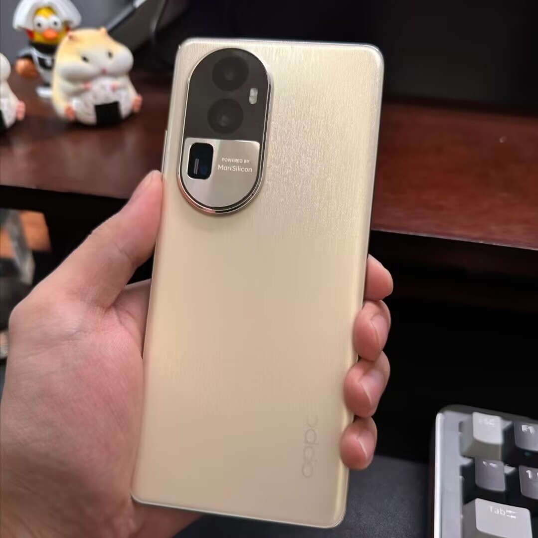 Oppo Reno10 Pro+ 5G 6.7" 50MP Qualcomm SM7325 Snapdragon 778G 5G Android 13 Color Please note the color Storage Capacity 16+512GB - Image 4