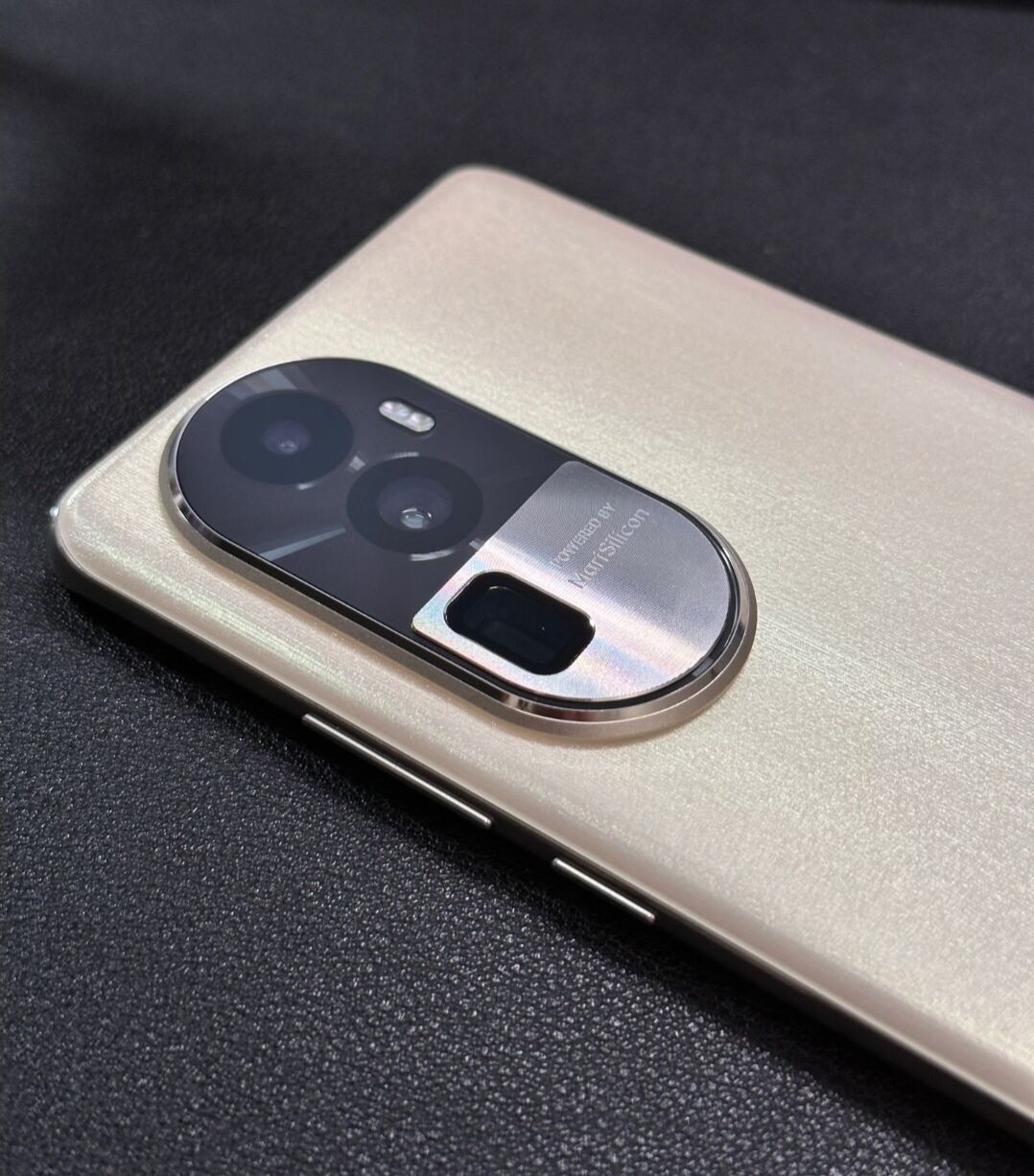 Oppo Reno10 Pro+ 5G 6.7" 50MP Qualcomm SM7325 Snapdragon 778G 5G Android 13 Color Please note the color Storage Capacity 16+512GB - Image 8