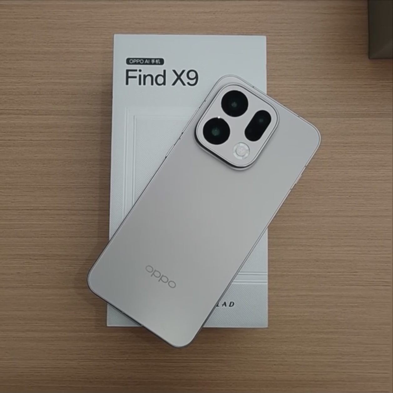 Oppo Find X9 5G 6.59" 50MP Dimensity 9500 7025mAh unlocked storage 1TB 16GB RAM colors Random color or note when placing an order - Image 2