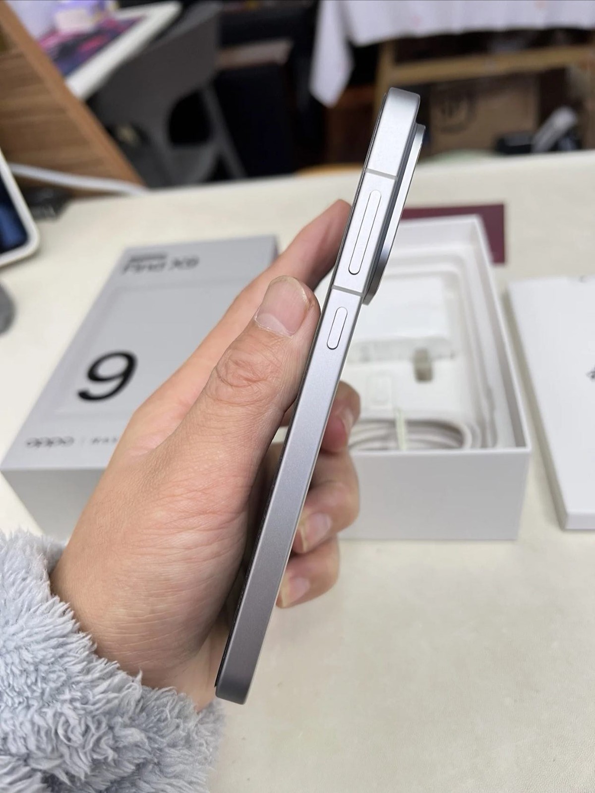 Oppo Find X9 5G 6.59" 50MP Dimensity 9500 7025mAh unlocked storage 1TB 16GB RAM colors Random color or note when placing an order - Image 3