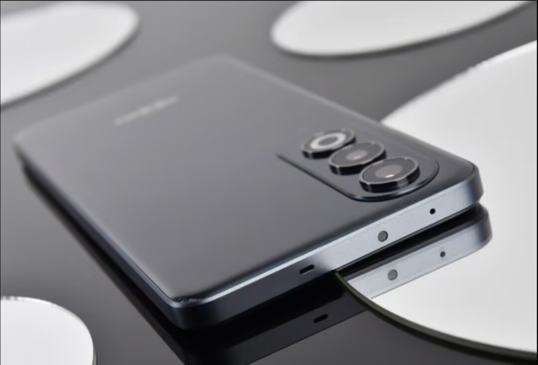 Oppo K12 Plus 5G 6.7" 50MP Snapdragon 7 Gen 3 Android 14 6400mAh Color Please note the color Style Mobile phone + charger Storage Capacity 12+512GB - Image 9