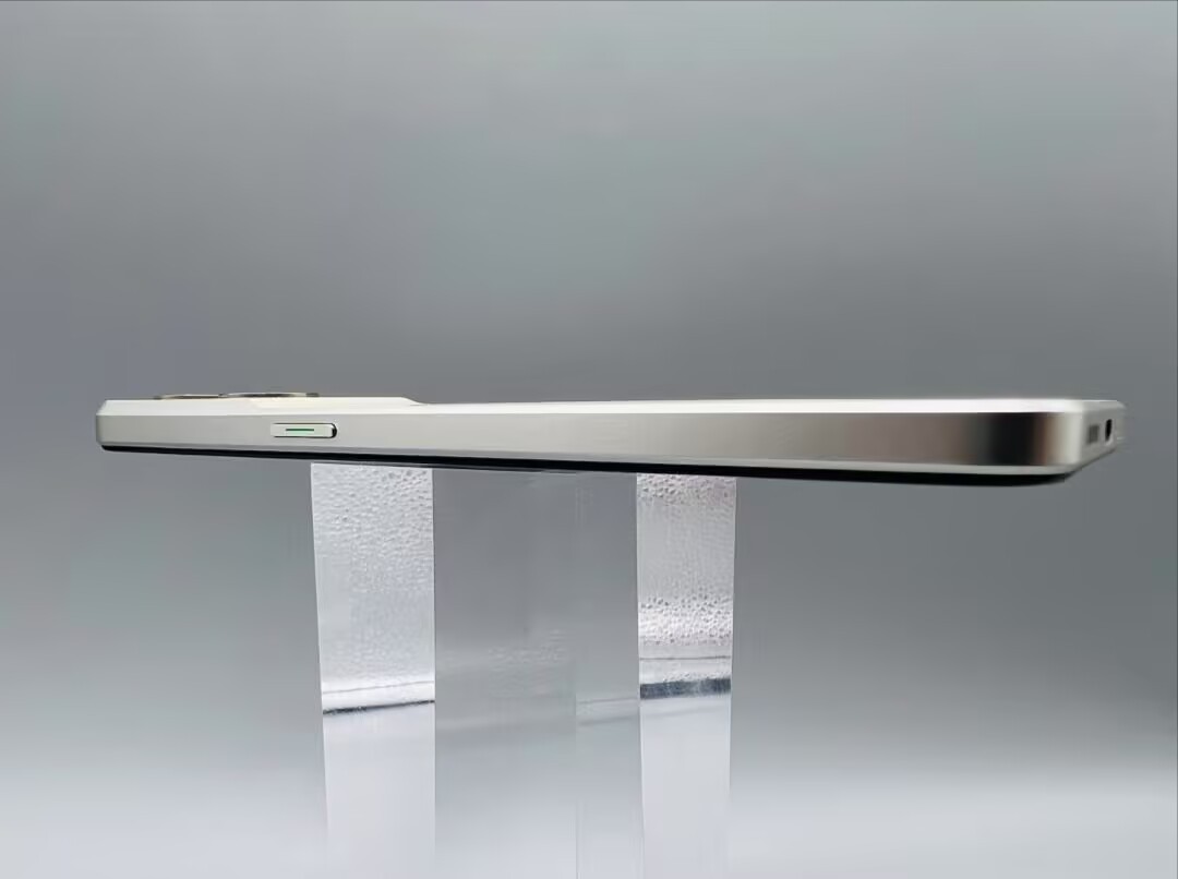 Oppo Reno8 5G 6.4" 50MP Mediatek Dimensity 1300 Android 12 4500mAh Color Please note the color Storage Capacity 12+256GB - Image 2