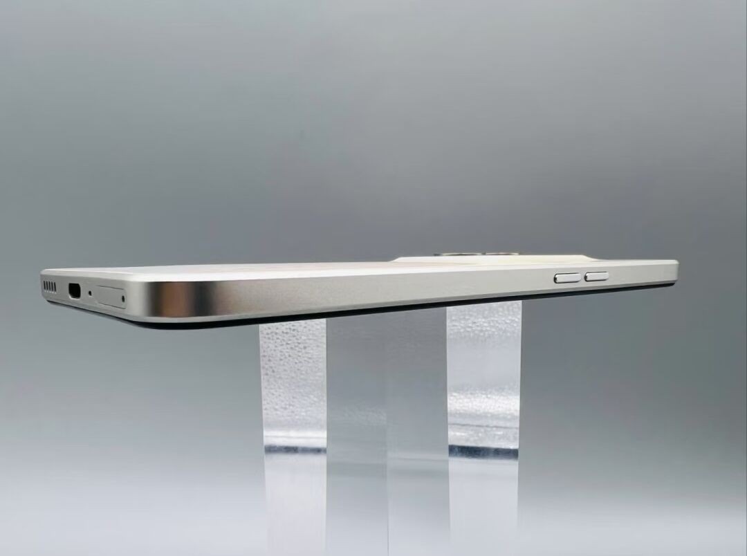 Oppo Reno8 5G 6.4" 50MP Mediatek Dimensity 1300 Android 12 4500mAh Color Please note the color Storage Capacity 12+256GB - Image 3