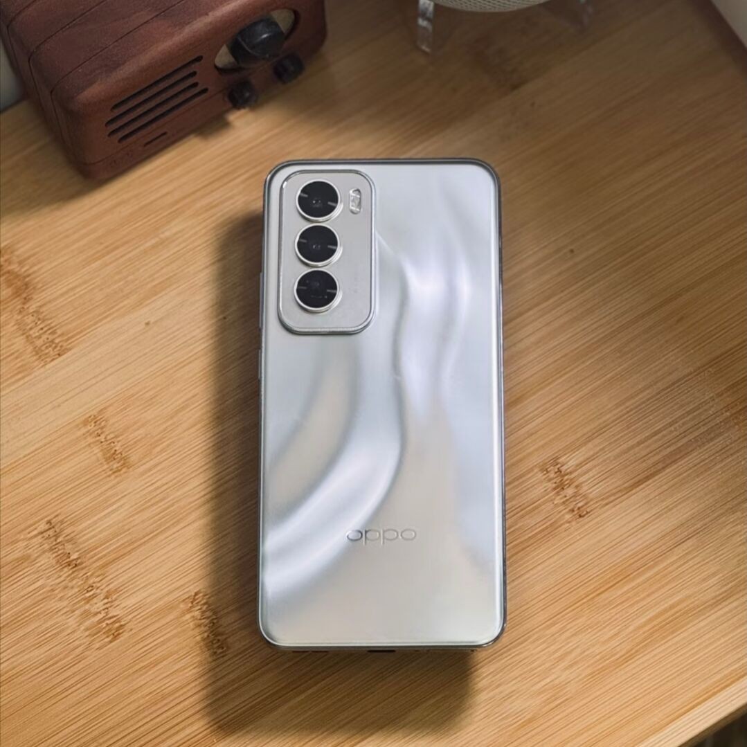 Oppo Reno12 5G 6.7" 50MP Android 14 Google Mediatek Dimensity 7300 Energy Storage 16+512GB Color Please note the color - Image 3