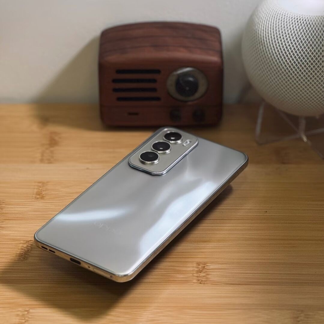 Oppo Reno12 5G 6.7" 50MP Android 14 Google Mediatek Dimensity 7300 Energy Storage 16+512GB Color Please note the color - Image 6