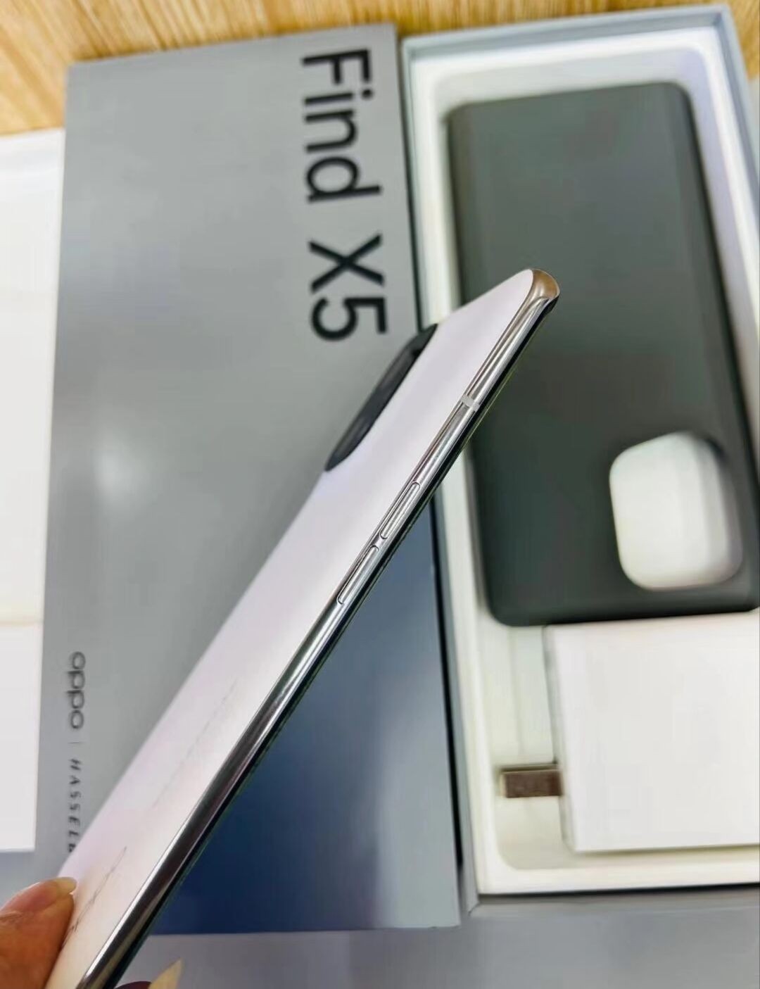 OPPO Find X5 5G 6.55" 50MP 256GB Snapdragon Android 12 CN Version SmartPhone Storage 12GB+256GB bundle description Phone+Charger Color Black - Image 3