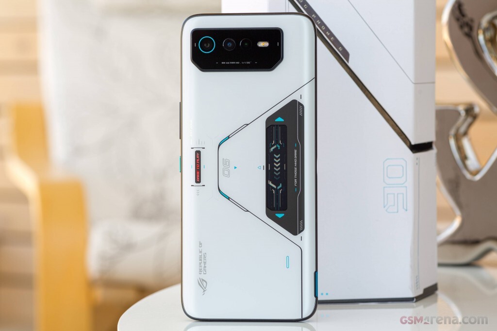 Asus ROG Phone 6 Pro 6.78" 50MP 512GB 18GB RAM game phone Google play Global Charger Included Yes Storage Capacity 512GB 18GB RAM - Image 11