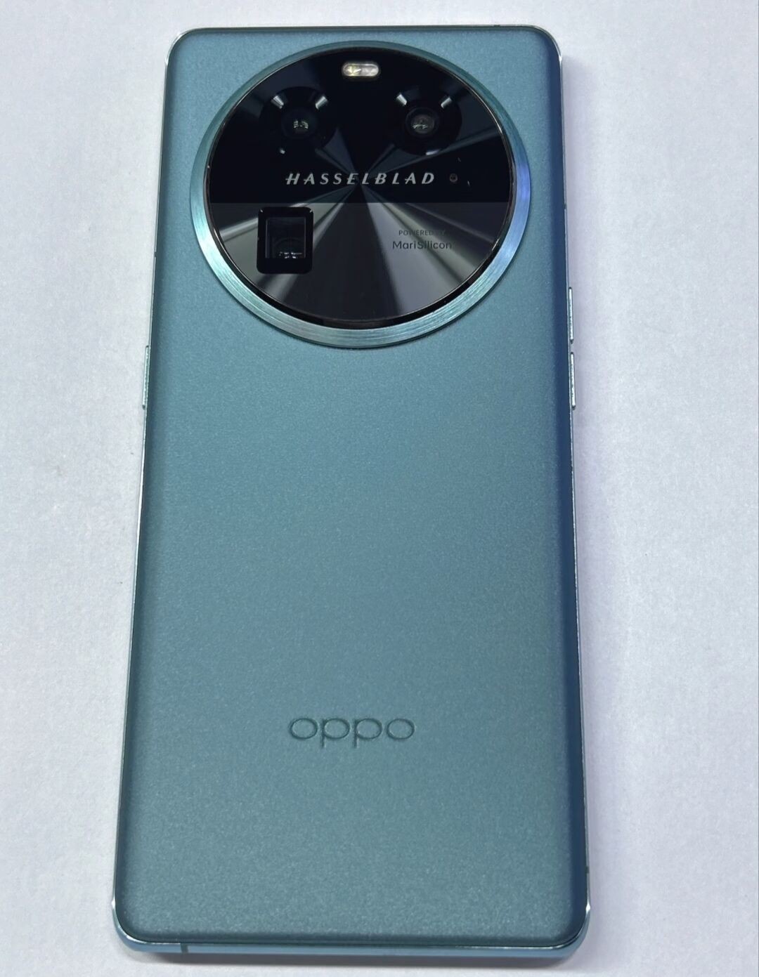 Oppo Find X6 6.74" 50MP Android 13 5G CN version Google Dimensity 9200 unlocked Storage 16GB+512GB Color color please note in order Package Mobile phone and charger