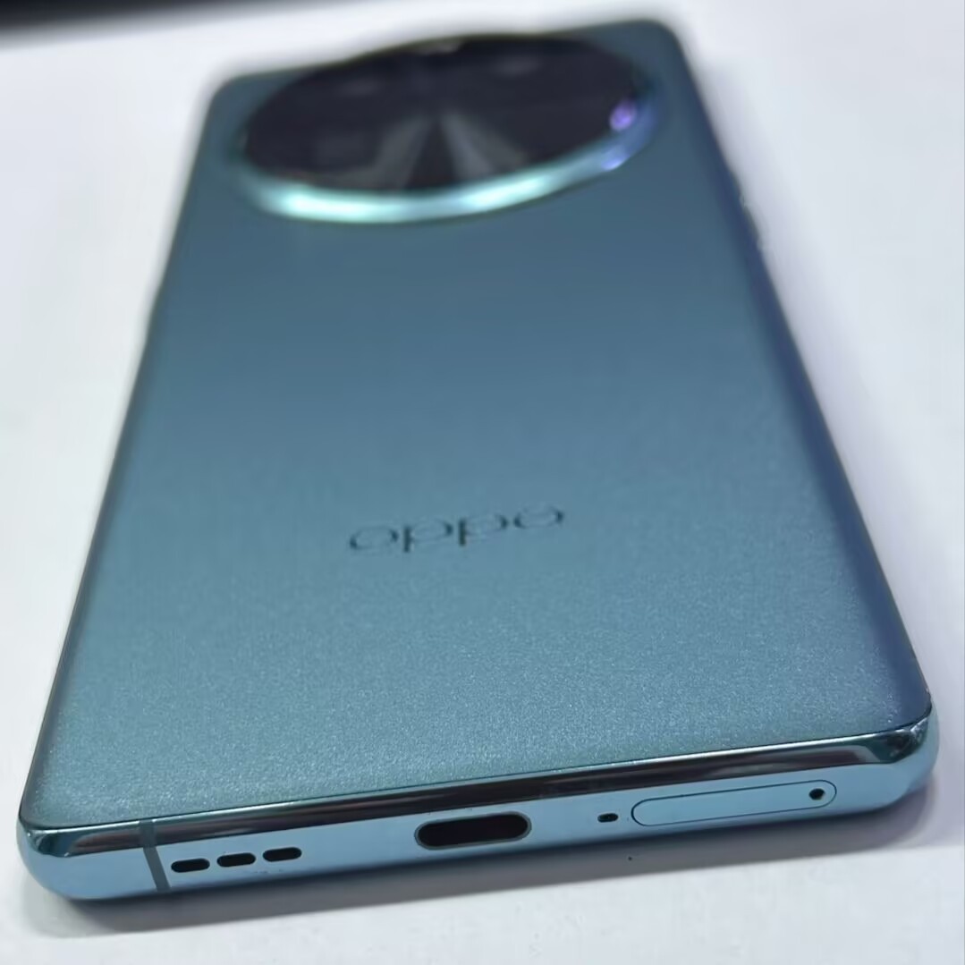 Oppo Find X6 6.74" 50MP Android 13 5G CN version Google Dimensity 9200 unlocked Storage 16GB+512GB Color color please note in order Package Mobile phone and charger - Image 3