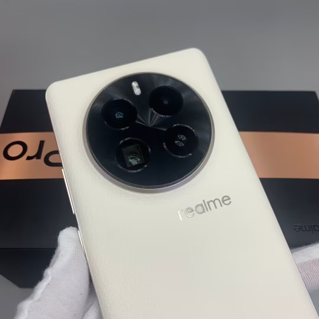 Oppo Realme GT5 Pro 5G 6.78'' 50MP 256/512GB 1TB Android 14 Snapdragon Google Storage 16GB+1TB Color Random Colors - Image 7