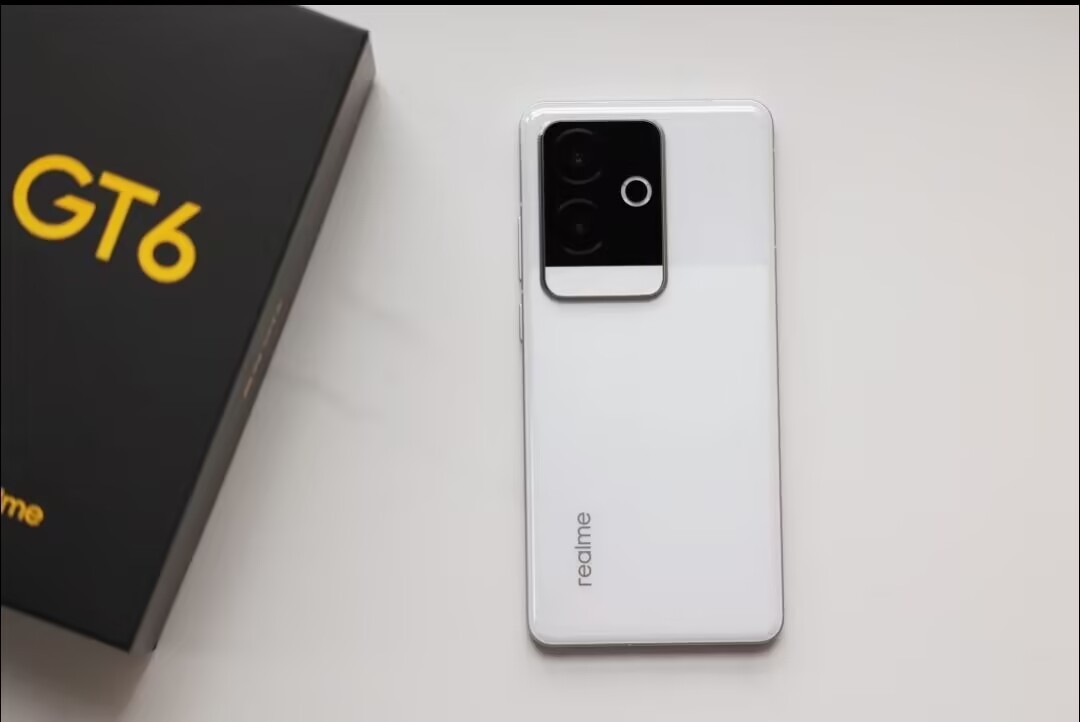 Oppo Realme GT 6 6.78" 5G 50MP 512/256GB Android 14 Snapdragon SmartPhone Storage 16GB+512GB Color Random Colors