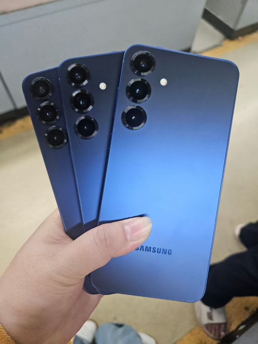 Global Samsung Galaxy S25+ 5G 6.7" 50MP Snapdragon 8 Elite 4900mAh Google storage 256GB 12GB RAM colors Random color