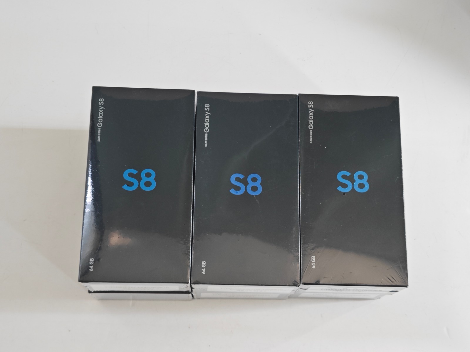 New Samsung Galaxy S8 G950F/G950U 64GB Unlocked Global Google Android Sealed Color Please note the color. Model Number G950U Speicherkapazit?t 64GB