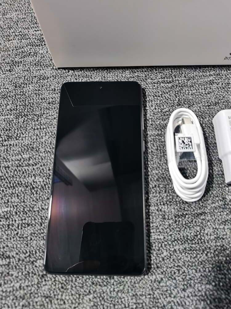 Samsung Galaxy A71 SM-A715F/DSN (Global) 6+128GB Unlocked, 64MP 6.7" sealed Color Random color - Image 13
