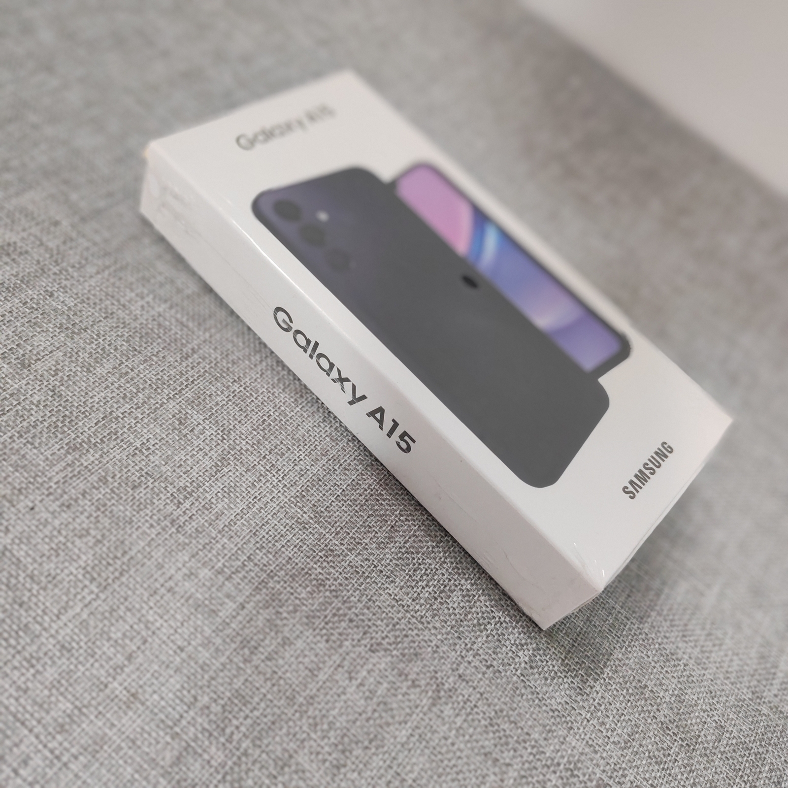 Samsung Galaxy A15 LTE 6.5" 50MP SM-A155F 128GB Android 14 SmartPhone Storage 128GB Color Bitte beachten Sie die Farbe in der Bestellung.