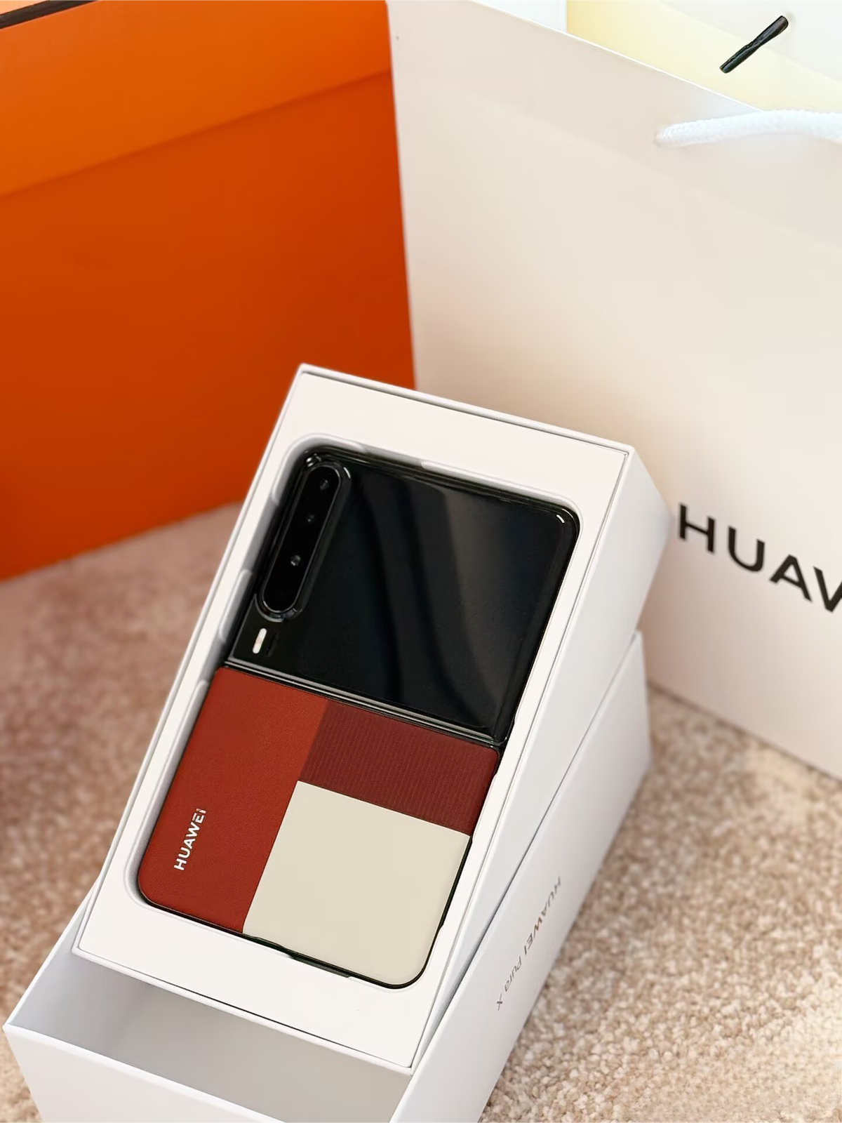 Huawei Pura X Ultimate Edition 5G Unlocked 16GB RAM Foldable Phone Google Storage 1TB 16GB RAM bundle description phone+charger Model Number VDE-AL00 colors Random Color - Image 2