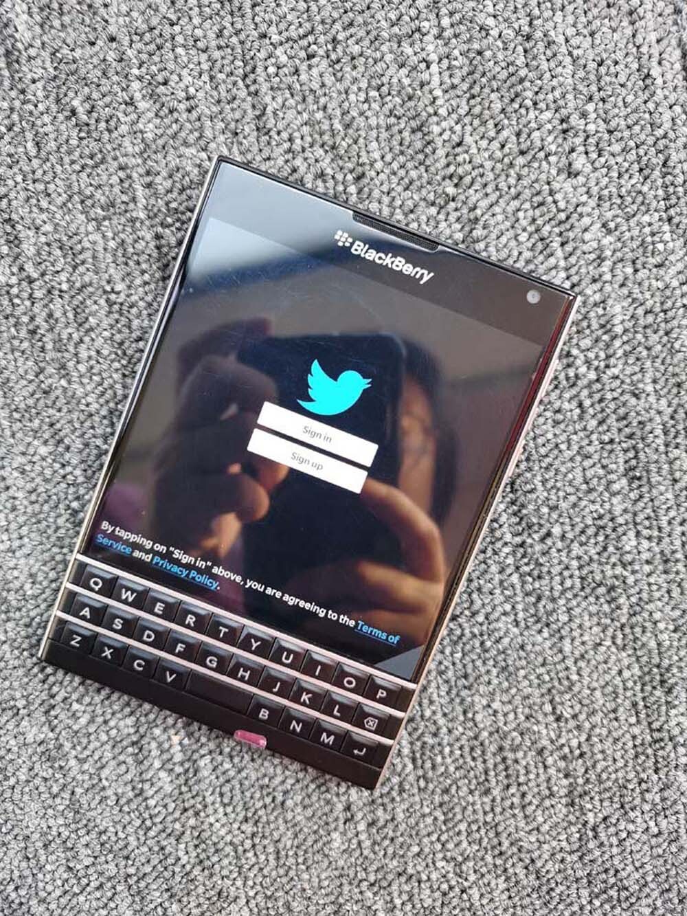 BlackBerry Passport Q30 32GB 13MP QWERTY Keyboard Cellphone SQW100-1 Color White - Image 10