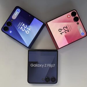 Global Samsung Galaxy Z Flip7 5G 6.9" 50MP Exynos 2500 4300mAh Android Google Color Random color Storage Capacity 12+512GB