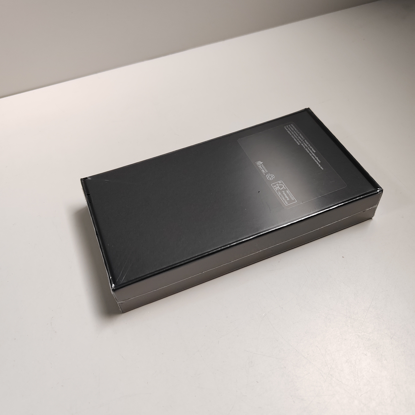 New Samsung Galaxy S22+ 5G SM-S906B/DS (International) Android Google Sealed Storage SM-S906B/DS (International) 256GB - Image 2