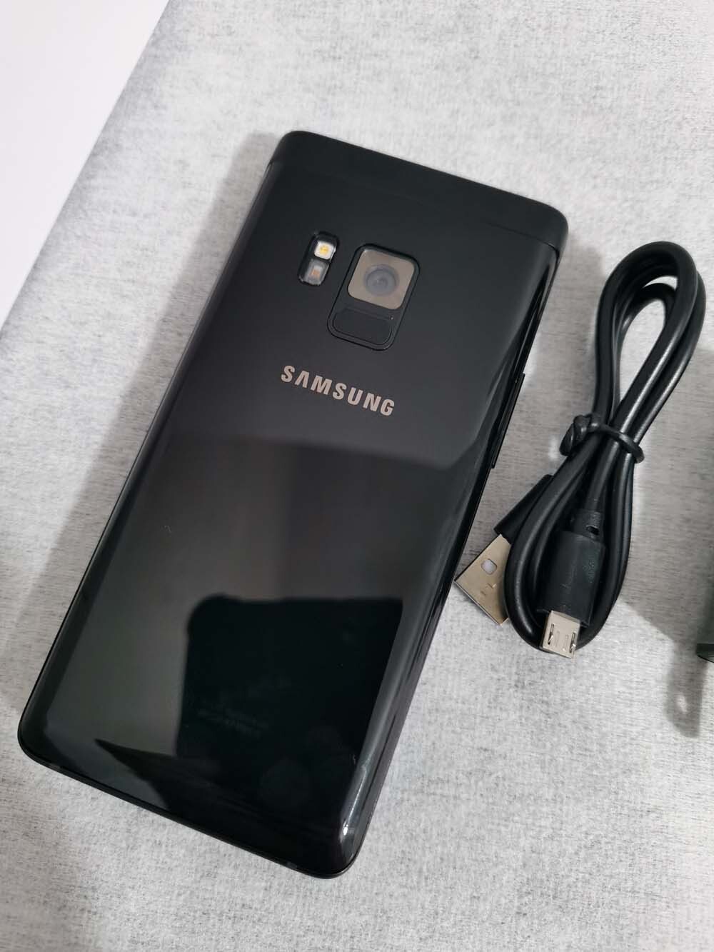 Samsung SM-G9298 Dual sim Android 4+64GB Clamshellphone - Image 8