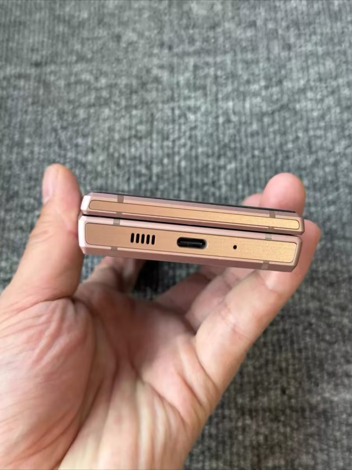 Samsung SM-W2019 256GB/128GB Android Flip 4G flagship smartphone (Unlocked ) Color Gold ( 6+128GB ) - Image 16