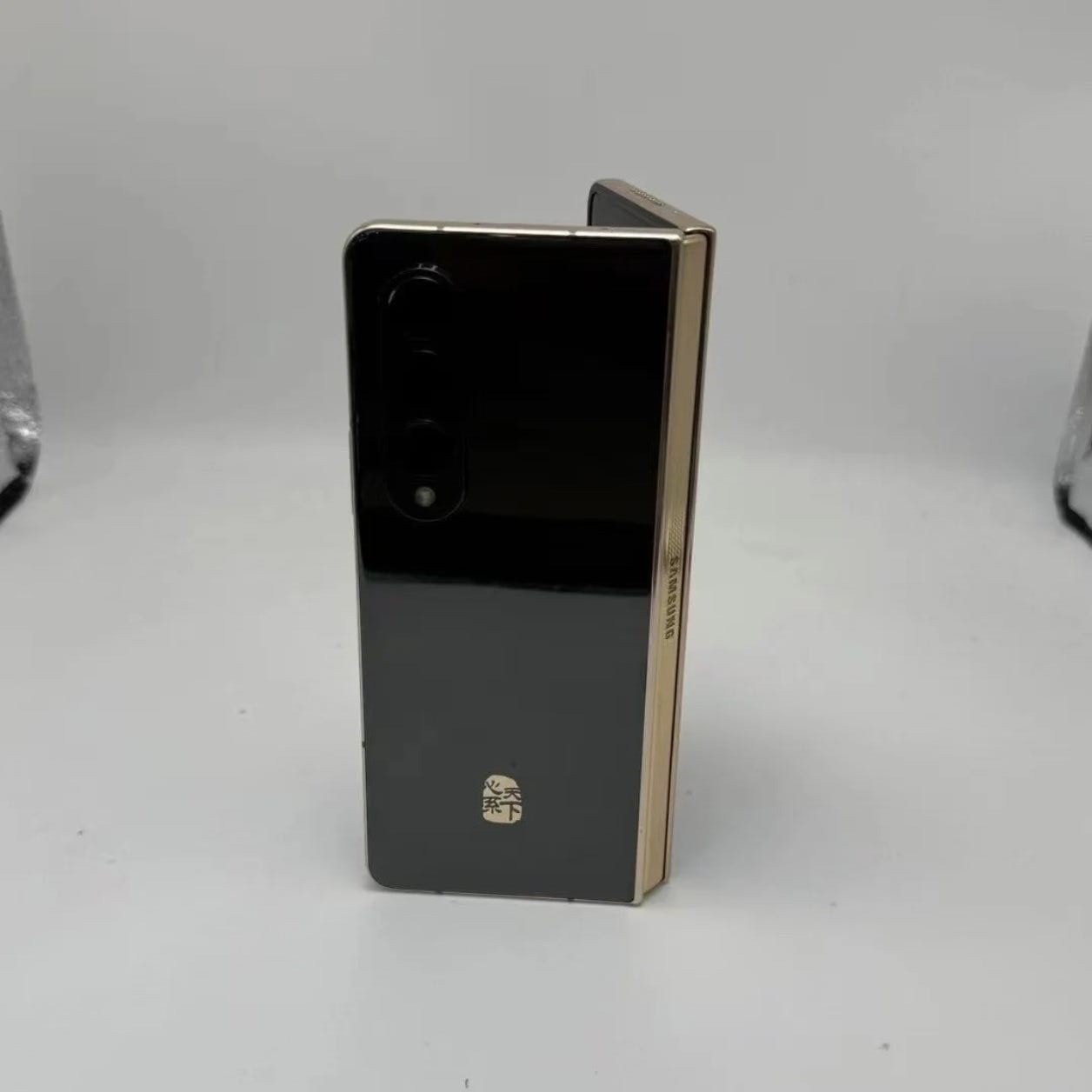 Samsung W23 5G 7.6" 50MP Qualcomm Snapdragon 8+ Gen 1 SM8475 Foldable Google Color Random color Style Phone + Box + All accessories Storage Capacity 16+512GB - Image 7