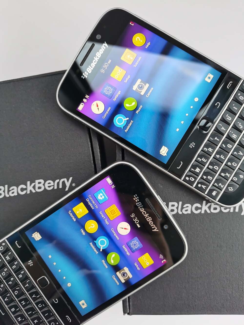 Original BlackBerry Classic Q20 Black white Unlocked 16GB Smartphone Color White - Image 6