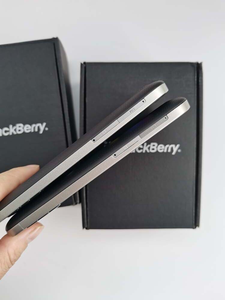 Original BlackBerry Classic Q20 Black white Unlocked 16GB Smartphone Color White - Image 12