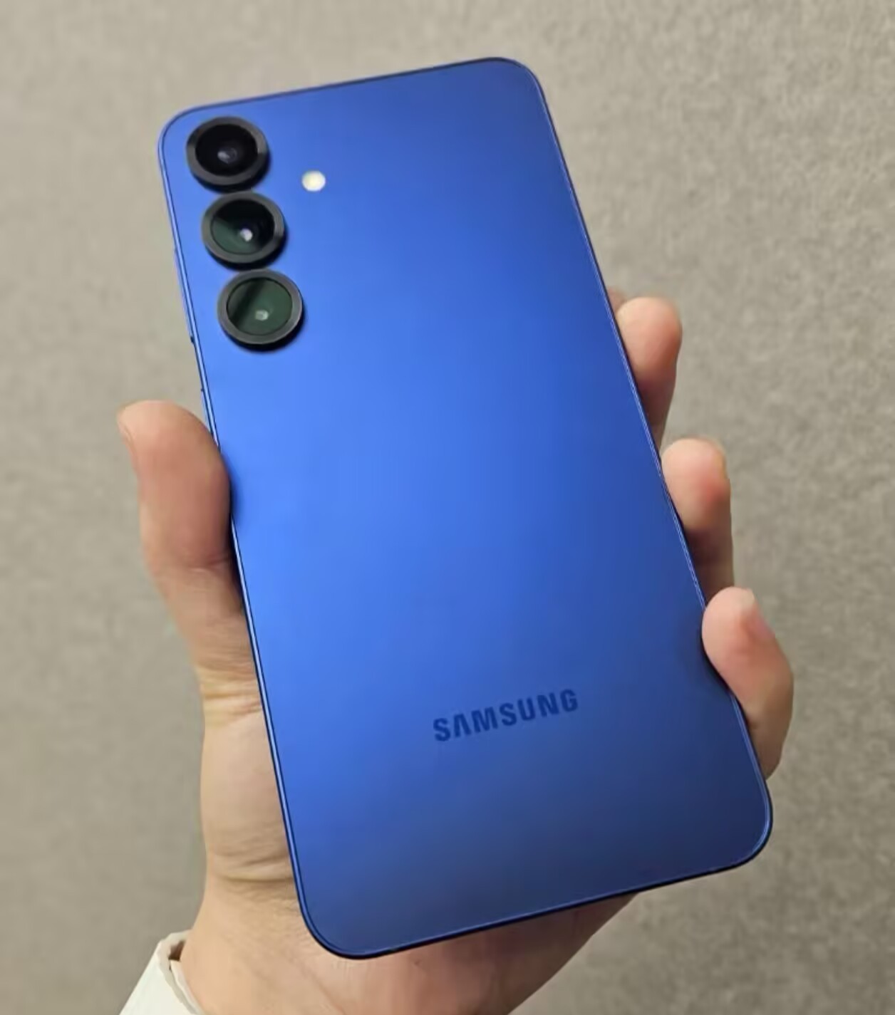 Global Samsung Galaxy S25+ 5G 6.7" 50MP Snapdragon 8 Elite 4900mAh Google storage 256GB 12GB RAM colors Please note the color you need in order - Image 3
