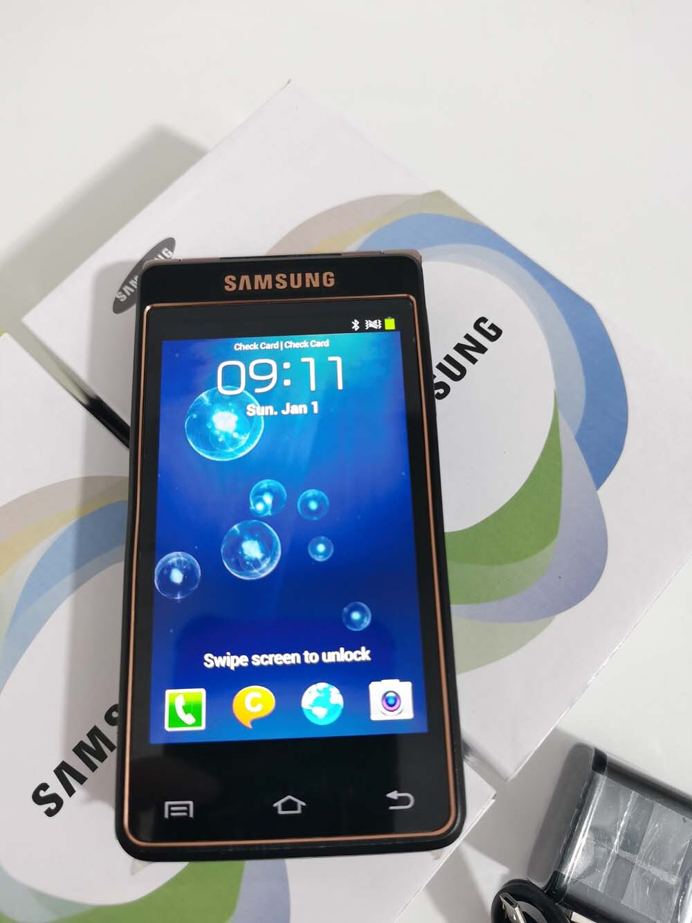 Samsung SCH-W2013 16GB Android 3G Clamshell Smart Phone - Unlocked Bundle Description W2013 - Image 9