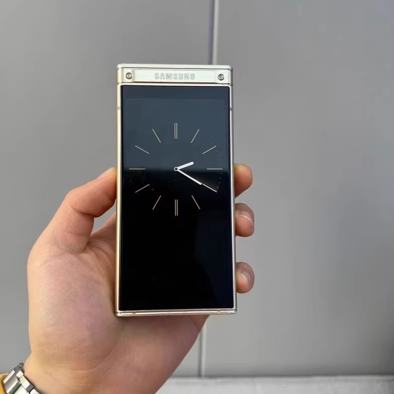 Samsung W2018 Android 64GB 4GB SM-W2018 Folding Business Smartphone Color Silver 256GB - Image 5