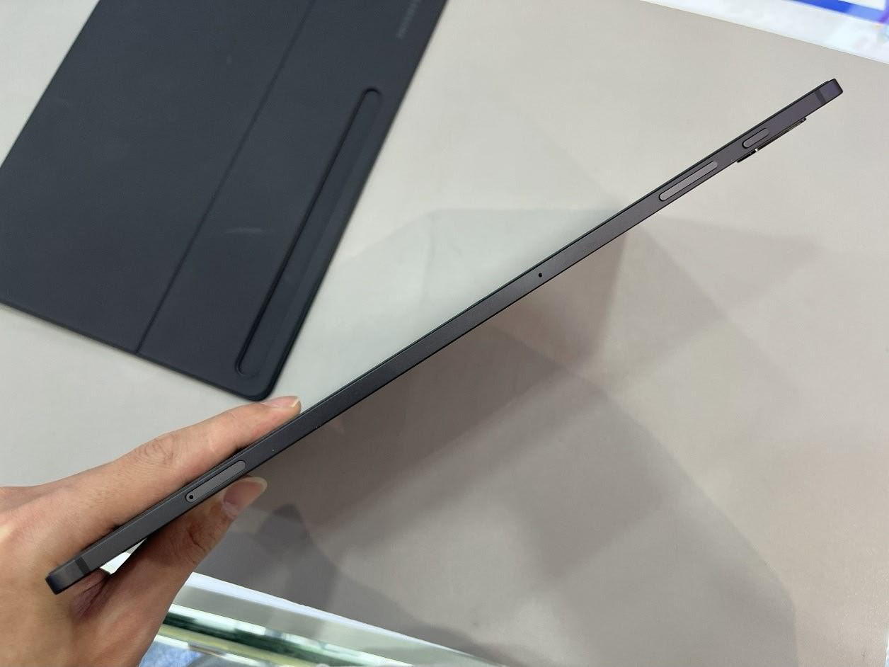 Samsung Galaxy Tab S8+ 12.4" 13MP Snapdragon 8 Gen 1 10090mAh WIFI Android storage 8+256GB colors color random - Image 4