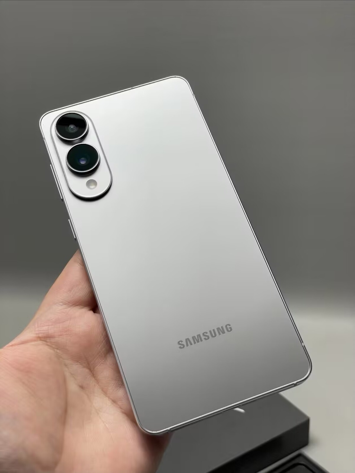 Global Samsung Galaxy S25 Edge 5G 6.7"Android 200MP Snapdragon 8 Elite Unlocked Storage 12+256GB