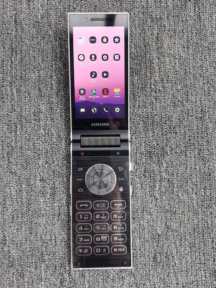 Samsung W2018 Android 4G (GSM and GSM) Clamshell Phone 256GB Color Silver - Image 10