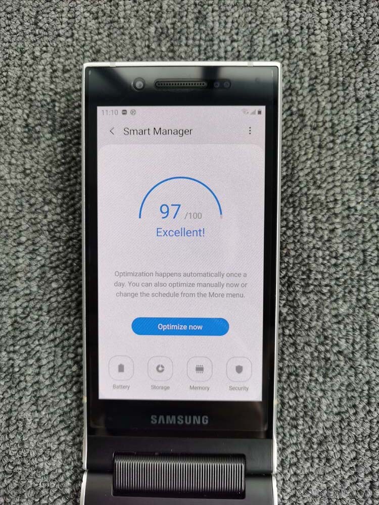 Samsung W2018 Android 4G (GSM and GSM) Clamshell Phone 256GB Color Silver - Image 15