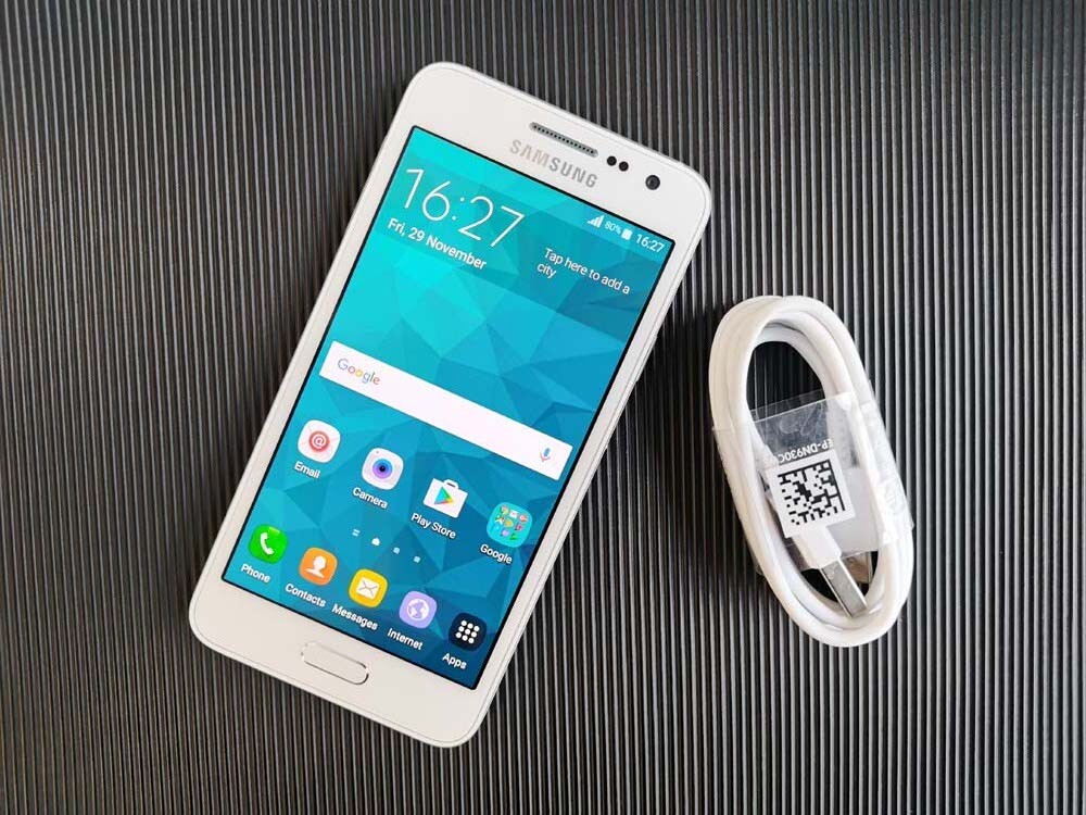 Samsung Galaxy A3 4.5" 8MP SM-A300F Unlocked 4G Android 16GB 1900mAh Color Random color Model SM-A300F - Image 2