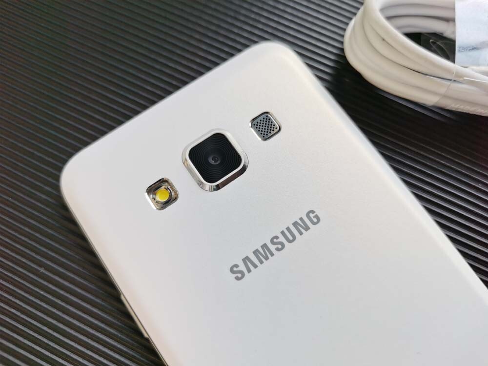 Samsung Galaxy A3 4.5" 8MP SM-A300F Unlocked 4G Android 16GB 1900mAh Color Random color Model SM-A300F - Image 9