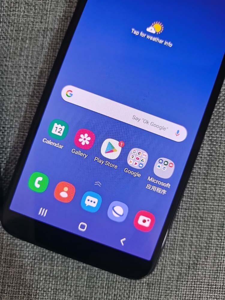 Global Samsung Galaxy J6 J600F Android 8.0 32GB Google Unlocked 4G Smartphone Color Random color Model J600F Style Mobile phone + charger - Image 8