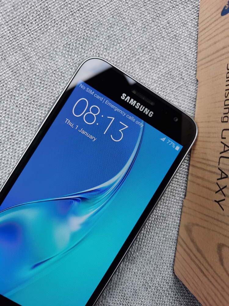 Samsung Galaxy J3 (2016) SM-J320F (EMEA) Android 8GB Mobilephone Unlocked Color Random color Model SM-J320F - Image 5