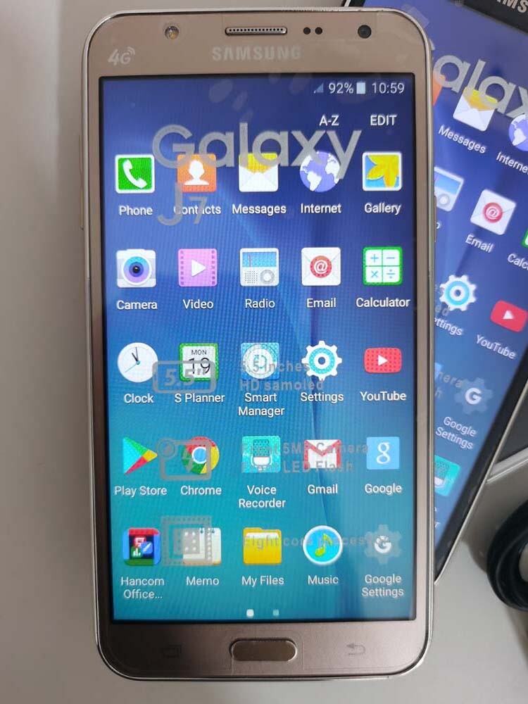 Samsung Galaxy J7 (SM-J700F) Android 5.1 Unlocked 4G 16GB Dual SIM Smartphone battery 2 * batteries colors Black - Image 2