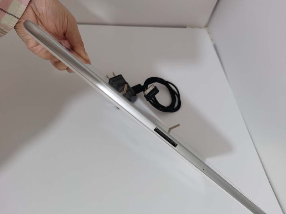 Samsung Galaxy Note 10.1 N8000 GT-N8000 Android 16GB 3G Mini-SIM 10.1" Tablet - Image 9