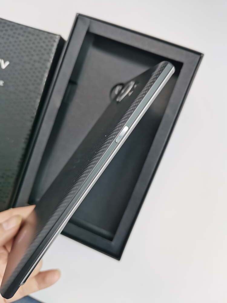 New BlackBerry Priv Unlocked 32GB 4G LTE Slider Good Android Smartphone - Black - Image 12
