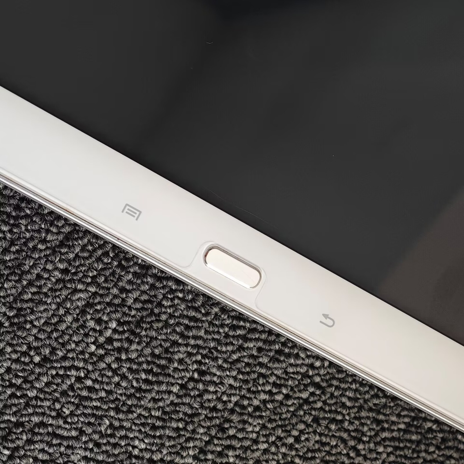 Samsung Galaxy Tab 3 10.1-inch 3G GT-P5200 WiFi Android 4.2 10.1" 16GB - Image 8