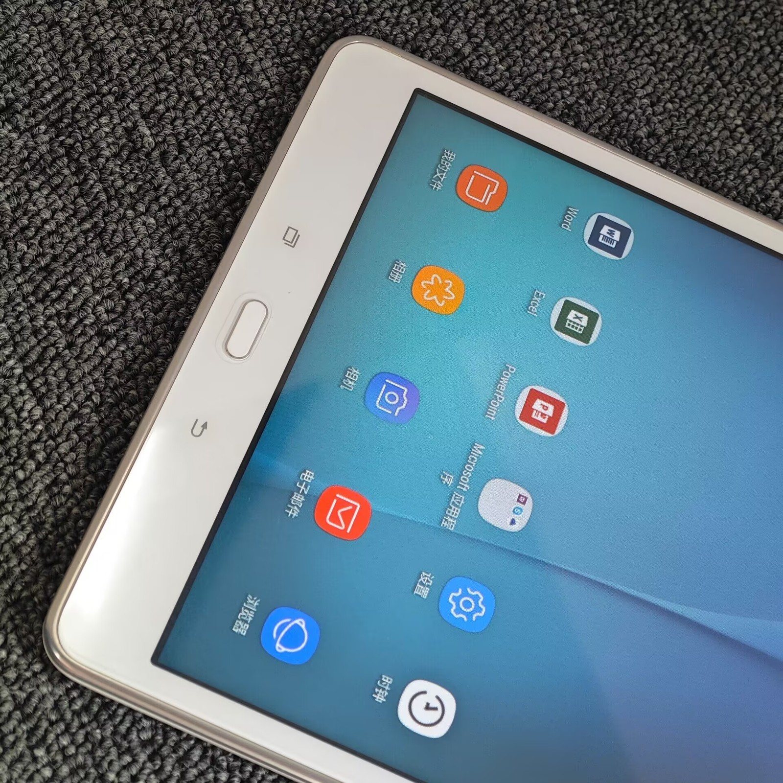 Samsung Galaxy Tab A 9.7 WiFi SM-T550 Android 5.0 9.7" 32GB - Image 3