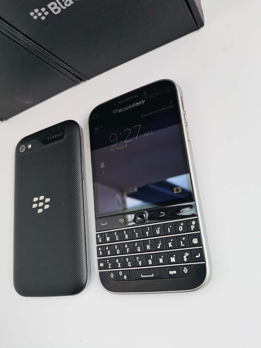 Original Unlocked - BlackBerry Classic Q20 - 16GB Keyboard Smartphone Color White - Image 5
