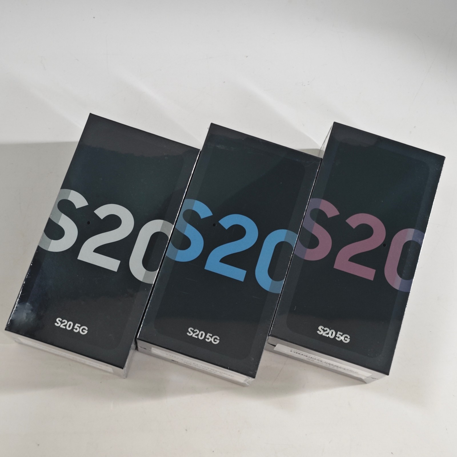 New Sealed Samsung Galaxy S20 5G 6.2" SM-G981B 128GB Unlocked Global Google Color Please note the color you have chosen. Storage Capacity SM-G981B 128GB